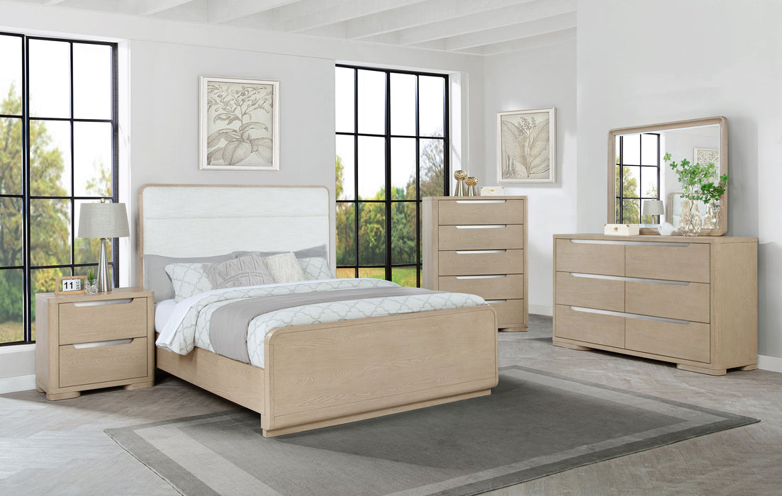 Ladera Panel Bed