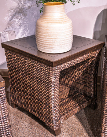 Mesa auxiliar de exterior Monterey Point