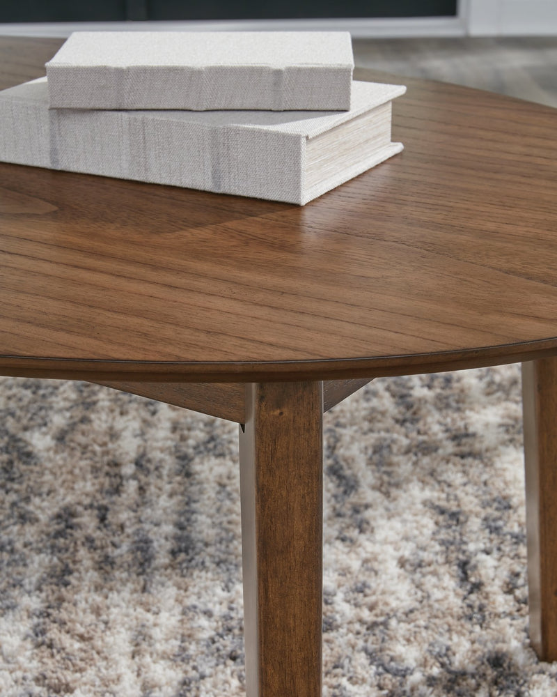 Gordonay Table (Set of 3)