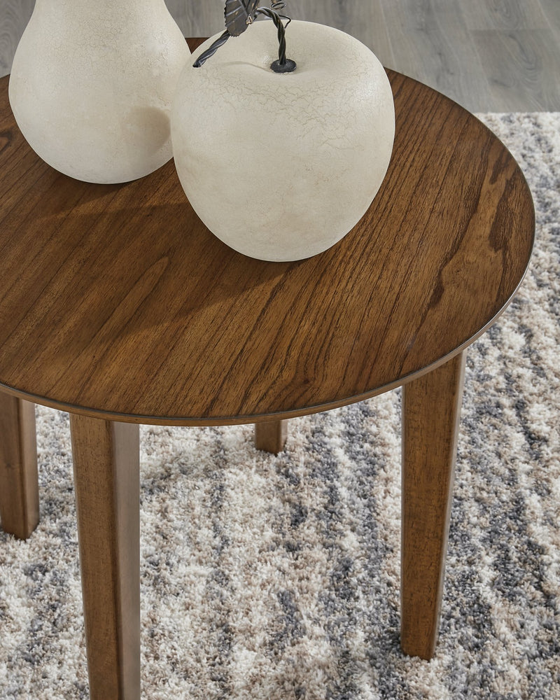 Gordonay Table (Set of 3)